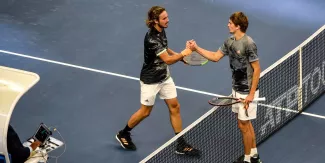 Tennis : Stefanos Tsitsipas et Alexander Zverev, au nom de leurs mères Tennis : Stefanos Tsitsipas et Alexander Zverev, au nom de leurs mères.