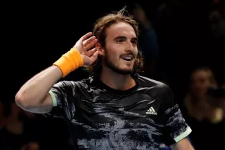 Tennis - Stefanos Tsitsipas (qualifié pour la finale du Masters après son succès sur Roger Federer) : « Un grand moment » Tennis - Stefanos Tsitsipas (qualifié pour la finale du Masters après son succès sur Roger Federer) : « Un grand moment ».