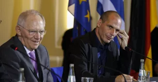En Grèce, Yanis Varoufakis va dévoiler ses enregistrements secrets avec... Wolfgang Schäuble Wolfgang Schäuble et Yanis Varoufakis.