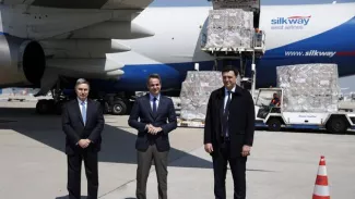 Masques: en Grèce, un État prévoyant soutenu par des dons Masques: en Grèce, un État prévoyant soutenu par des dons.