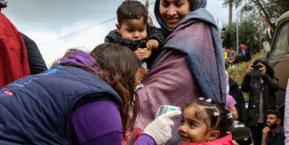 Coronavirus: 400 demandeurs d'asile transférés de l'île grecque de Lesbos sur le continent Coronavirus: 400 demandeurs d'asile transférés de l'île grecque de Lesbos sur le continent.