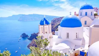 Coronavirus et tourisme: la Grèce veut parier sur les vacances d'été Coronavirus et tourisme: la Grèce veut parier sur les vacances d'été.