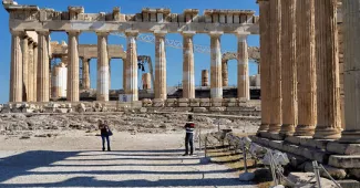 À Athènes, l'Acropole pour soi tout seul À Athènes, l'Acropole pour soi tout seul.