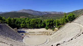 Grèce: un incendie de forêt s'est déclaré près d'Epidaure Grèce: un incendie de forêt s'est déclaré près d'Epidaure.