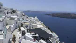 Coronavirus: Restrictions pour le monde de la nuit sur les îles grecques Coronavirus: Restrictions pour le monde de la nuit sur les îles grecques.