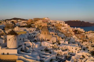 Grèce et tourisme: Les nouvelles mesures contre le Covid-19 menacent la saison estivale Grèce et tourisme: Les nouvelles mesures contre le Covid-19 menacent la saison estivale.