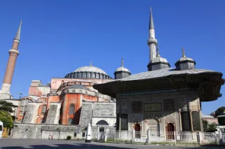 L’appel de la Turquie à la France : “Rendez les faïences de Sainte-Sophie !” La mosquée Sainte Sophie, à Istanbul, en Turquie. PHOTO / Nicolas Thibaut / Photononstop / AFP