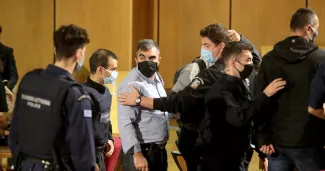 Emprisonnement du chef du parti néonazi Aube dorée ordonné Emprisonnement du chef du parti néonazi Aube dorée ordonné.