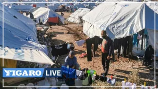 Grèce: l'UE va allouer 276 millions d'euros pour la construction de camps de migrants sur les îles grecques Grèce: l'UE va allouer 276 millions d'euros pour la construction de camps de migrants sur les îles grecques.