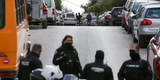 Giorgos Karaïvaz, journaliste grec spécialisé dans les affaires criminelles, abattu à Athènes Giorgos Karaïvaz, journaliste grec spécialisé dans les affaires criminelles, abattu à Athènes.