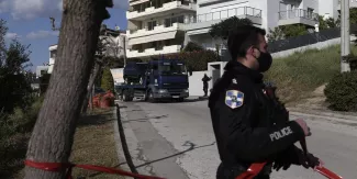Le journaliste Giorgos Karaïvaz tué à Athènes, le premier ministre demande l’ouverture d’une enquête « rapide » Le journaliste Giorgos Karaïvaz tué à Athènes, le premier ministre demande l’ouverture d’une enquête « rapide ».