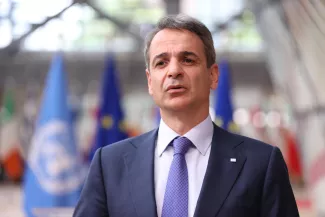 La Grèce “ne se reconfinera pas pour protéger les non-vaccinés” Le Premier ministre grec, Kyriakos Mitsotakis, à Bruxelles, le 24 juin 2021. PHOTO DURSUN AYDEMIR / ANADOLU AGENCY / AFP