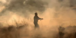 Le pire incendie à Chypre maîtrisé après deux jours de lutte contre les flammes Le pire incendie à Chypre maîtrisé après deux jours de lutte contre les flammes.
