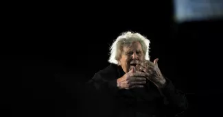 Mikis Theodorakis, le dernier héros grec Mikis Theodorakis, le dernier héros grec.