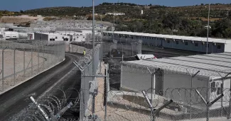 Fière, la Grèce présente sa nouvelle génération de camps pour migrants Fière, la Grèce présente sa nouvelle génération de camps pour migrants.