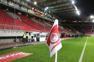 Foot : tenu en échec par le Panathinaïkos, l'Olympiakos perd la tête L'Olympiakos est désormais troisième. (Yannis Halas/Presse Sports)