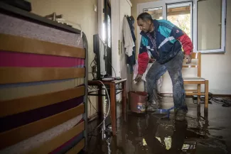 La Grèce noyée par les pluies Les dommages causés par la tempête qui a frappé l'île grecque d'Eubée le 10 octobre. PHOTO / AYHAN MEHMED / ANADOLU AGENCY VIA AFP