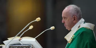 À Athènes, le pape François charge les « égoïsmes nationalistes » À Athènes, le pape François charge les « égoïsmes nationalistes ».