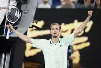 Open d'Australie (H) : Daniil Medvedev domine Stefanos Tsitsipas et rejoint Rafael Nadal en finale de l'Open d'Australie Nouvelle finale en Grand Chelem pour Daniil Medvedev. (A.B. Ratnayake/Reuters)