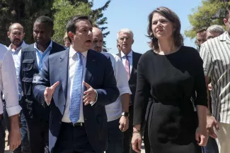 La cheffe de la diplomatie allemande demande à Athènes de respecter les « valeurs européennes aux frontières extérieures de l’Europe » La cheffe de la diplomatie allemande demande à Athènes de respecter les « valeurs européennes aux frontières extérieures de l’Europe ».