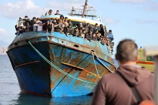 La Grèce appelle à la « solidarité » européenne après l’arrivée de cinq cents migrants La Grèce appelle à la « solidarité » européenne après l’arrivée de cinq cents migrants.