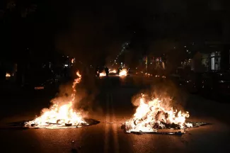 Thessalonique: Incidents après le tir d’un policier sur un jeune Rom en Grèce Thessalonique: Incidents après le tir d’un policier sur un jeune Rom en Grèce.