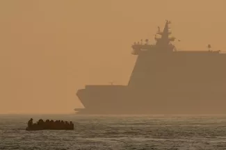 Vidéo choc: Athènes refoulerait des migrants.