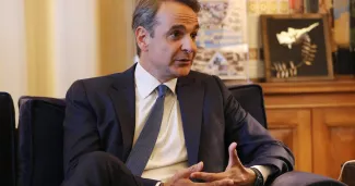 Grèce : fort de sa victoire, Mitsotakis appelle à de nouvelles élections Grèce : fort de sa victoire, Mitsotakis appelle à de nouvelles élections.