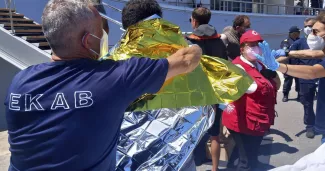 Naufrage de migrants en Grèce : neuf personnes soupçonnées d’être des passeurs ont été arrêtées.