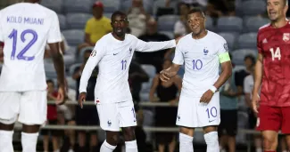 Upamecano, Kolo Muani, Dembélé… Des Bleus à moitié renouvelés pour défier la Grèce Upamecano, Kolo Muani, Dembélé… Des Bleus à moitié renouvelés pour défier la Grèce.