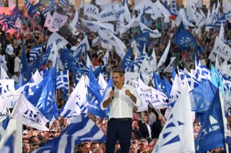 Grèce: La droite de Mitsotakis favorite des élections législatives Grèce: La droite de Mitsotakis favorite des élections législatives.