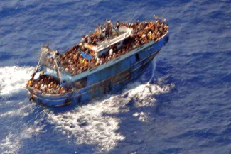 Avant le naufrage d’un bateau avec 750 personnes à bord, la Grèce a ignoré une offre d’assistance aérienne de Frontex, selon l’agence européenne Avant le naufrage d’un bateau avec 750 personnes à bord, la Grèce a ignoré une offre d’assistance aérienne de Frontex, selon l’agence européenne.