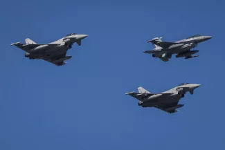 La Grèce propose de former des pilotes ukrainiens aux F-16 La Grèce propose de former des pilotes ukrainiens aux F-16.