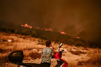 En Grèce, de nouveaux incendies meurtriers ravagent plusieurs régions En Grèce, de nouveaux incendies meurtriers ravagent plusieurs régions.