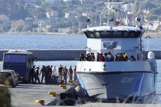 Les naufrages de deux bateaux de migrants font cinq morts en mer Egée, au large de la Grèce Les naufrages de deux bateaux de migrants font cinq morts en mer Egée, au large de la Grèce.
