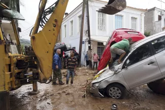 “Personne n’est là pour nous aider” : des précipitations records provoquent le chaos en Grèce, en Bulgarie et en Turquie “Personne n’est là pour nous aider” : des précipitations records provoquent le chaos en Grèce, en Bulgarie et en Turquie.