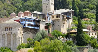 En Grèce, ce paradis de la randonnée est toujours interdit aux femmes et aux enfants.