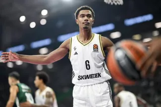 Euroligue : l'Asvel craque dans les dernières minutes et s'incline contre l'Olympiakos d'Evan Fournier.
