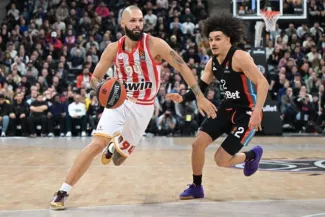 Paris s'incline nettement à domicile face à l'Olympiakos en Euroligue.