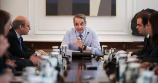 Le premier ministre grec, Kyriakos Mitsotakis, lors d'une réunion du conseil économique, le 7 avril 2025. Alkis Konstantinidis / REUTERS
