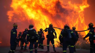 Un incendie de forêt ravage l'île grecque de Chios.