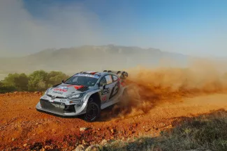 Sébastien Ogier est leader en Grèce avec Ott Tänak. (McKlein/TGR)