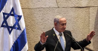 Le gouvernement du Premier ministre n'est pas immédiatement menacé par ce changement dans la Knesset.