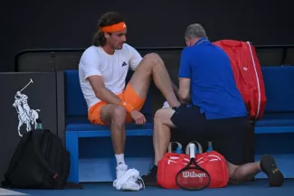Stefanos Tsitsipas a perdu à Melbourne ce jeudi. (Jaimi Joy/Reuters)