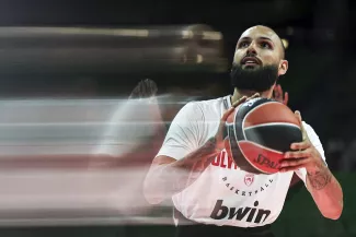 Evan Fournier renaît à Olympiakos après des moments difficiles à la fin de sa carrière NBA. (Christina Pahnke/Euroleague Basketball via Getty)