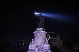 En Grèce, les étudiants et les enseignants manifestent ce mercredi au cours d’une journée de mobilisation nationale. Dans un contexte français et européen de revendications sociales, ils souhaitent dénoncer à leur tour la réalité d’un système éducatif défaillant, rapporte la presse grecque.