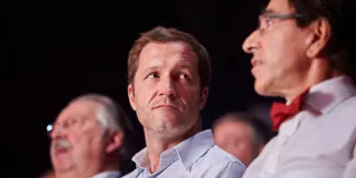 Le PS défend la Grèce et son peuple "oppressé" Le PS défend la Grèce et son peuple "oppressé".