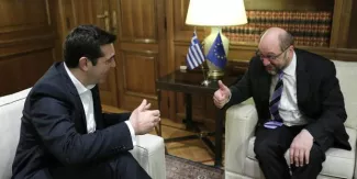 Athènes, en tournée européenne, cherche des soutiens pour renégocier sa dette Athènes, en tournée européenne, cherche des soutiens pour renégocier sa dette.