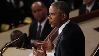 Pourquoi Obama vole au secours d'Alexis Tsipras Barack Obama se montre ouvert à un éventuel compromis avec Athènes. Crédits photo : ALEX WONG/AFP