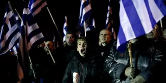 Des dirigeants du parti néonazi Aube dorée devant la justice grecque Des membres d'Aube dorée en Grèce, le 31 janvier.